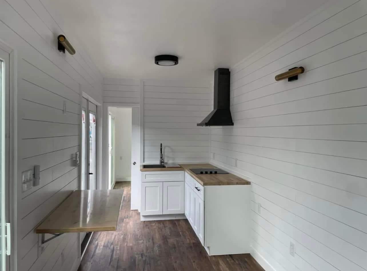 Customized 40ft Shipping Container House For Sale