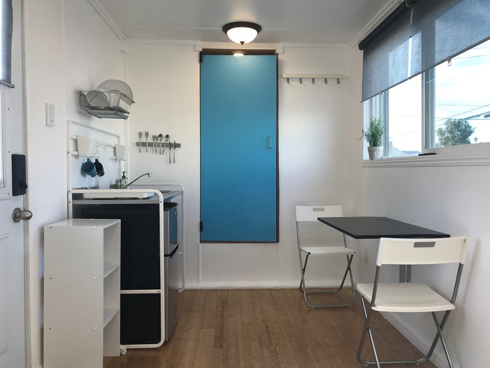 Fully Equiped 20ft Shipping Container Home - Image 3