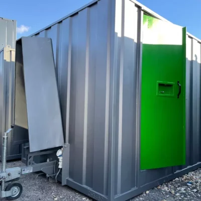 12 x7,5 ft Towable Mobile Welfare Unit With Brand New Diesel Generator